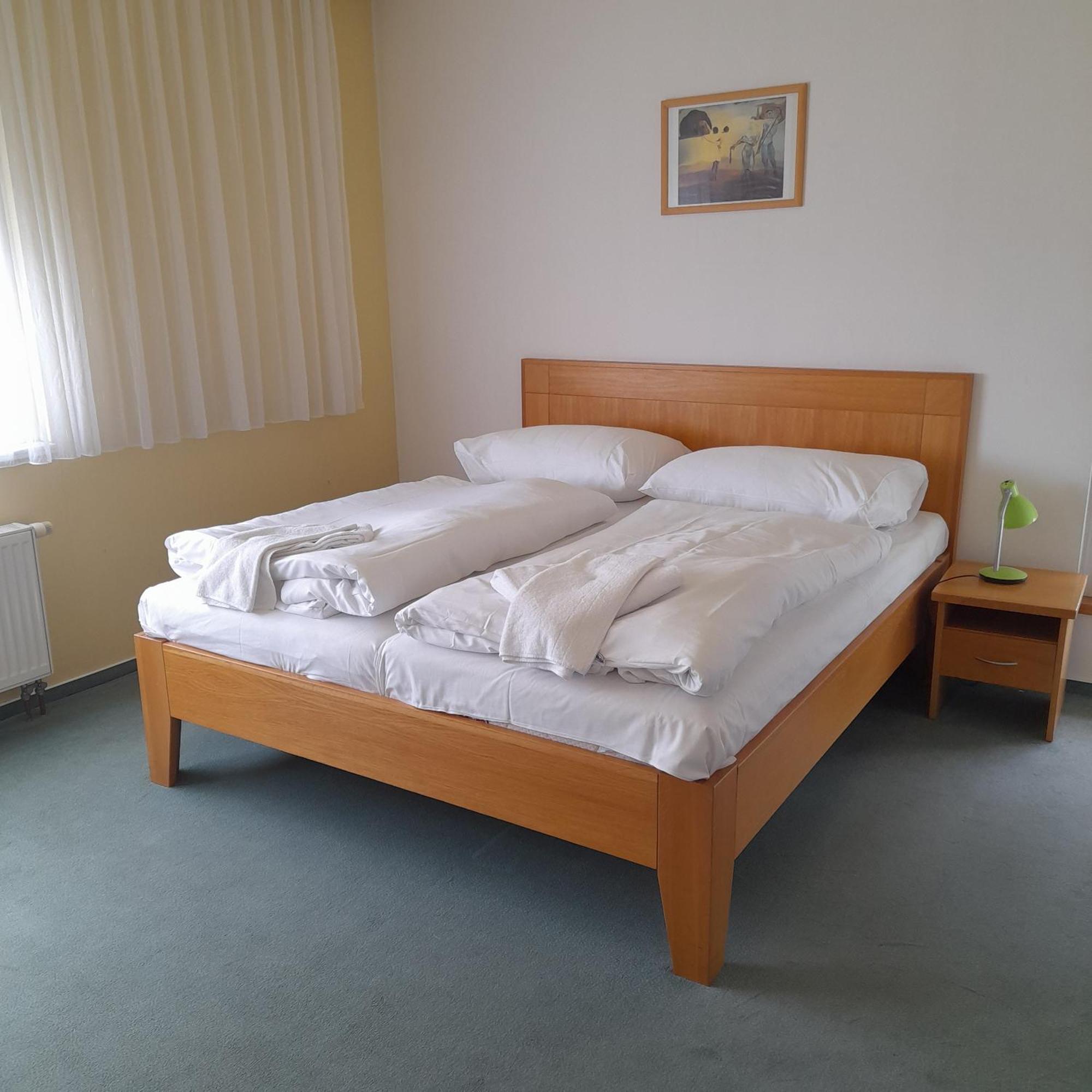 Smaragd Otel 3*