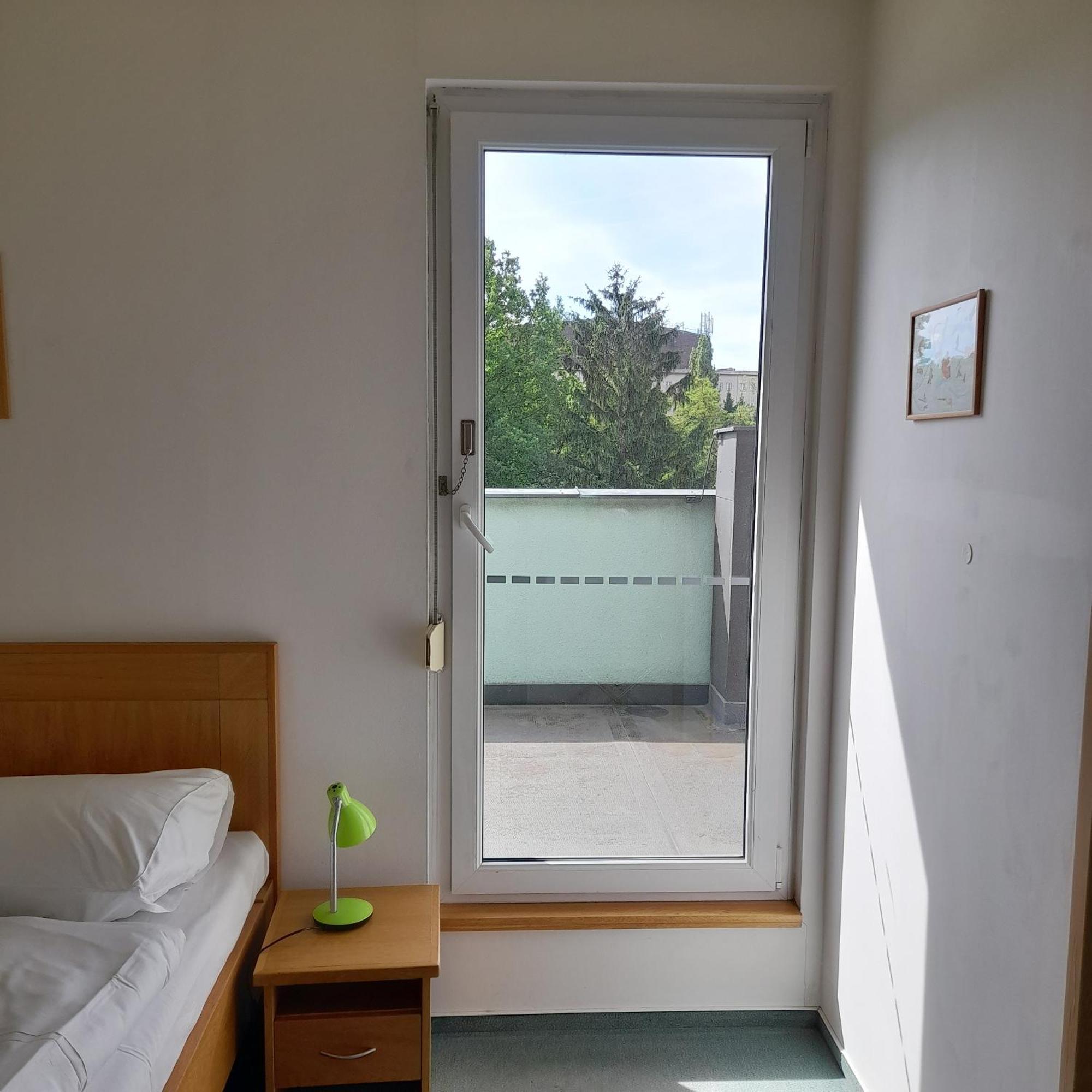 Smaragd Otel