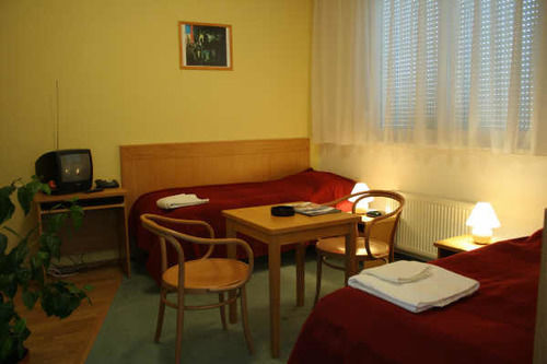 Smaragd Otel Prag